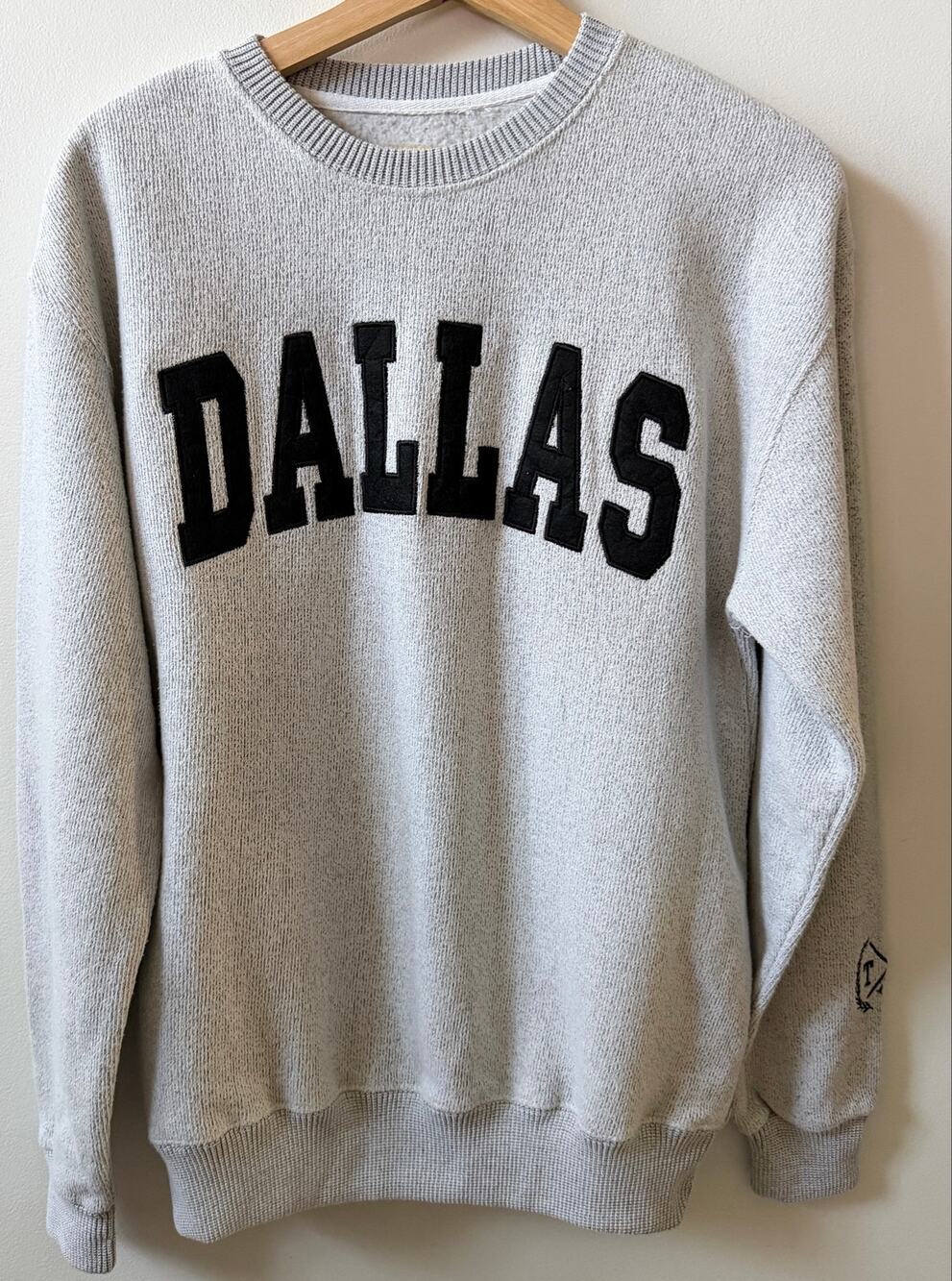 New York Popular 'Dallas' sweatshirt size large